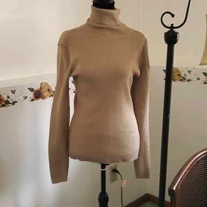 Vintage gold turtle neck sweater